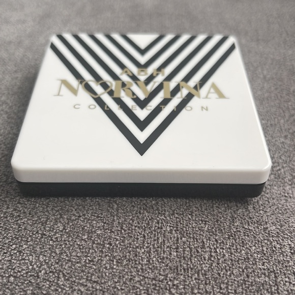 ABH Norvina collection - Picture 2 of 3